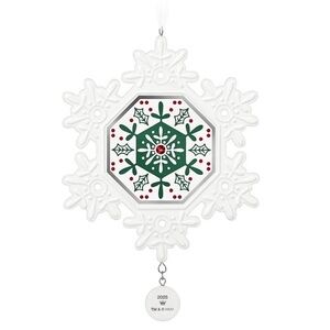 Hallmark Keepsake 2025 Snowflake Porcelain Christmas Tree Ornament Brand New